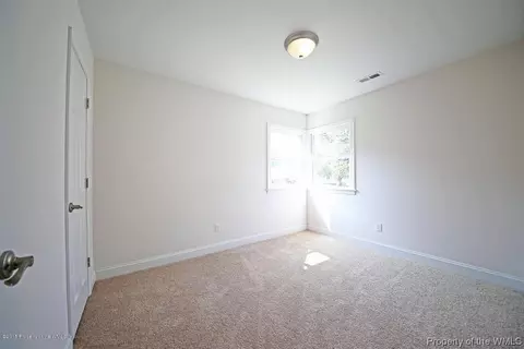 414 Celey St, Hampton, VA 23661 photo 3