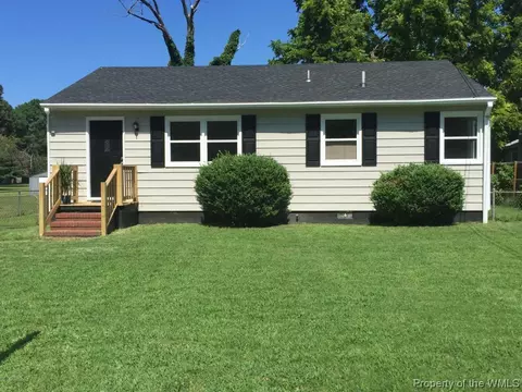 414 Celey St, Hampton, VA 23661 photo 1