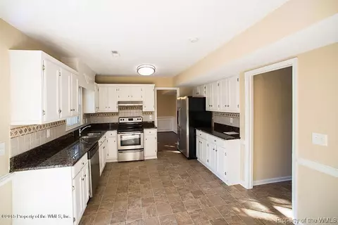4 Springmeadow Ct, Hampton, VA 23666 photo 6