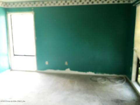 599 W 2nd Ave, Franklin, VA 23851 photo 12