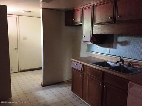 599 W 2nd Ave, Franklin, VA 23851 photo 9