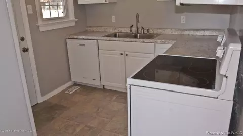 540 E Maynor Dr, Williamsburg, VA 23185 photo 5