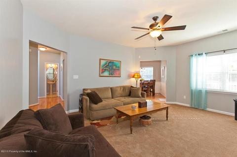 3739 Mariners Dr, Hayes, VA 23072 photo 9