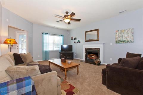 3739 Mariners Dr, Hayes, VA 23072 photo 8